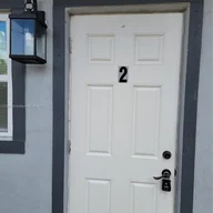 Apartamento a la renta en 528 NW 23rd Ave # 2, Fort Lauderdale FL 33311