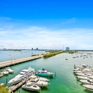 Apartamento a la venta en 7904 West Dr # 812, North Bay Village FL 33141