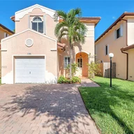 Casa a la venta en 1186 NE 41st Ave, Homestead FL 33033