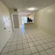 Apartamento a la renta en 2575 SW 27 AV # 410, Miami FL 33133