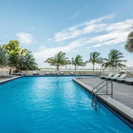 Apartamento a la renta en 7545 E Treasure Dr # 3B, North Bay Village FL 33141