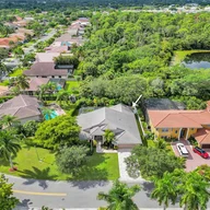 Casa a la venta en 8400 NW 43rd Ct, Coral Springs FL 33065