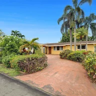 Casa a la venta en 8791 NW 10th St, Pembroke Pines FL 33024