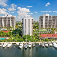 Apartamento a la venta en 3610 Yacht Club Dr # 612, Aventura FL 33180