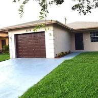 Casa a la renta en 2335 Cody St, Hollywood FL 33020