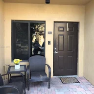 Casa a la venta en 11115 W Okeechobee Rd # 176, Hialeah Gardens FL 33018