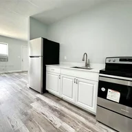 Apartamento a la renta en 835 NW 7th St # 3, Hallandale Beach FL 33009