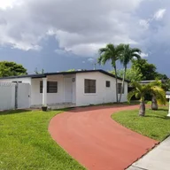 Casa a la venta en 4610 SW 112th Ct, Miami FL 33165
