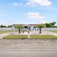 Casa a la venta en 16340 SW 279th St, Homestead FL 33031