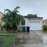 Casa a la venta en 16850 SW 139th Pl, Miami FL 33177