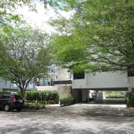 Apartamento a la renta en 810 Salzedo St # 20, Coral Gables FL 33134