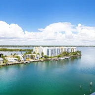 Apartamento a la venta en 7928 East Dr # 1105, North Bay Village FL 33141