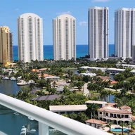 Apartamento a la venta en 400 Sunny Isles Blvd # 2002, Sunny Isles Beach FL 33160