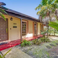 Casa a la venta en 5800 SW 112th Ave, Miami FL 33173