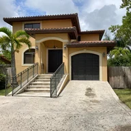 Casa a la renta en 1411 Normandy Dr # 0, Miami Beach FL 33141