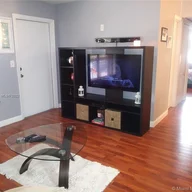 Apartamento a la renta en 2535 W 67th Pl # 30, Hialeah FL 33016