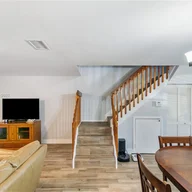 Casa a la venta en 450 NW 103rd Ter # 0, Pembroke Pines FL 33026