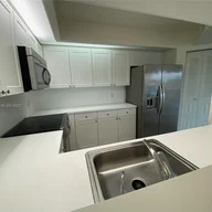 Apartamento a la renta en 12950 SW 4th Ct # 411H, Pembroke Pines FL 33027
