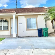 Casa a la venta en 13839 SW 152nd Ter # 13839, Miami FL 33177