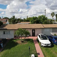 Casa a la venta en 11101 SW 180th St, Miami FL 33157