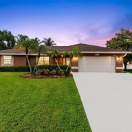 Casa a la venta en 2261 NW 121st Ave, Plantation FL 33323