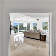 Apartamento a la venta en 60 Edgewater Dr # 3A, Coral Gables FL 33133