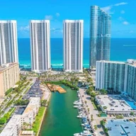Apartamento a la venta en 100 Bayview Dr # 611, Sunny Isles Beach FL 33160