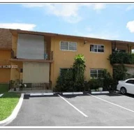 Apartamento a la venta en 9520 SW 8th St # 123, Miami FL 33174