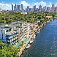 Apartamento a la venta en 1090 NW N River Dr # 302, Miami FL 33136