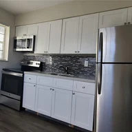 Apartamento a la renta en 822 NW 7th Ter # 5, Hallandale Beach FL 33009