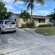 Casa a la venta en 1670 NW 2nd Ave, Pompano Beach FL 33060