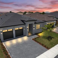 Casa a la venta en 14468 SW 16 St, Miami FL 33175