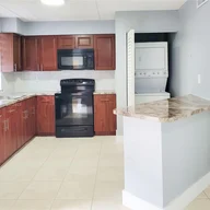 Apartamento a la renta en 6175 NW 186th St # 208, Hialeah FL 33015