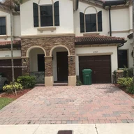 Casa a la renta en 8965 NW 98th Ave, Doral FL 33178