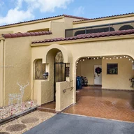 Casa a la venta en 3992 Estepona Ave # 6, Doral FL 33178