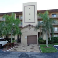 Apartamento a la venta en 12650 SW 15th St # 213F, Pembroke Pines FL 33027