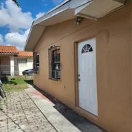 Apartamento a la renta en 500 NW 43rd Pl # 500, Miami FL 33126