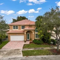 Casa a la venta en 1213 NW 167th Ave, Pembroke Pines FL 33028