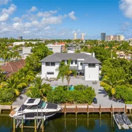 Casa a la venta en 461 Poinciana Dr, Hallandale Beach FL 33009