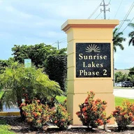 Apartamento a la venta en 8280 Sunrise Lakes Blvd # 104, Sunrise FL 33322