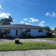 Casa a la venta en 2700 NW 24th Ct, Fort Lauderdale FL 33311