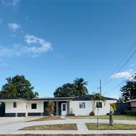 Casa a la venta en 4241 NW 178th Ter, Miami Gardens FL 33055