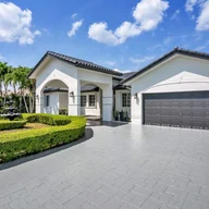 Casa a la venta en 12475 NW 6th St, Miami FL 33182