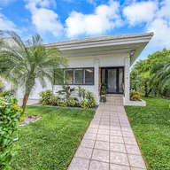 Casa a la venta en 2101 SW 13th Ave, Miami FL 33145