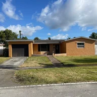 Casa a la venta en 3611 NW 40th St, Lauderdale Lakes FL 33309