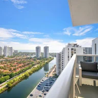 Apartamento a la venta en 3625 N Country Club Dr, Aventura FL 33180