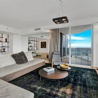 Apartamento a la venta en 18911 Collins Ave # 705, Sunny Isles Beach FL 33160