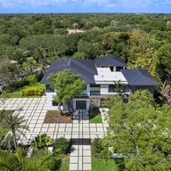 Casa a la venta en 12500 SW 64th Ave, Pinecrest FL 33156