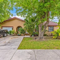 Casa a la venta en 15430 SW 146th Ave, Miami FL 33177