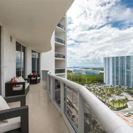 Apartamento a la venta en 15811 Collins Ave # 1105, Sunny Isles Beach FL 33160